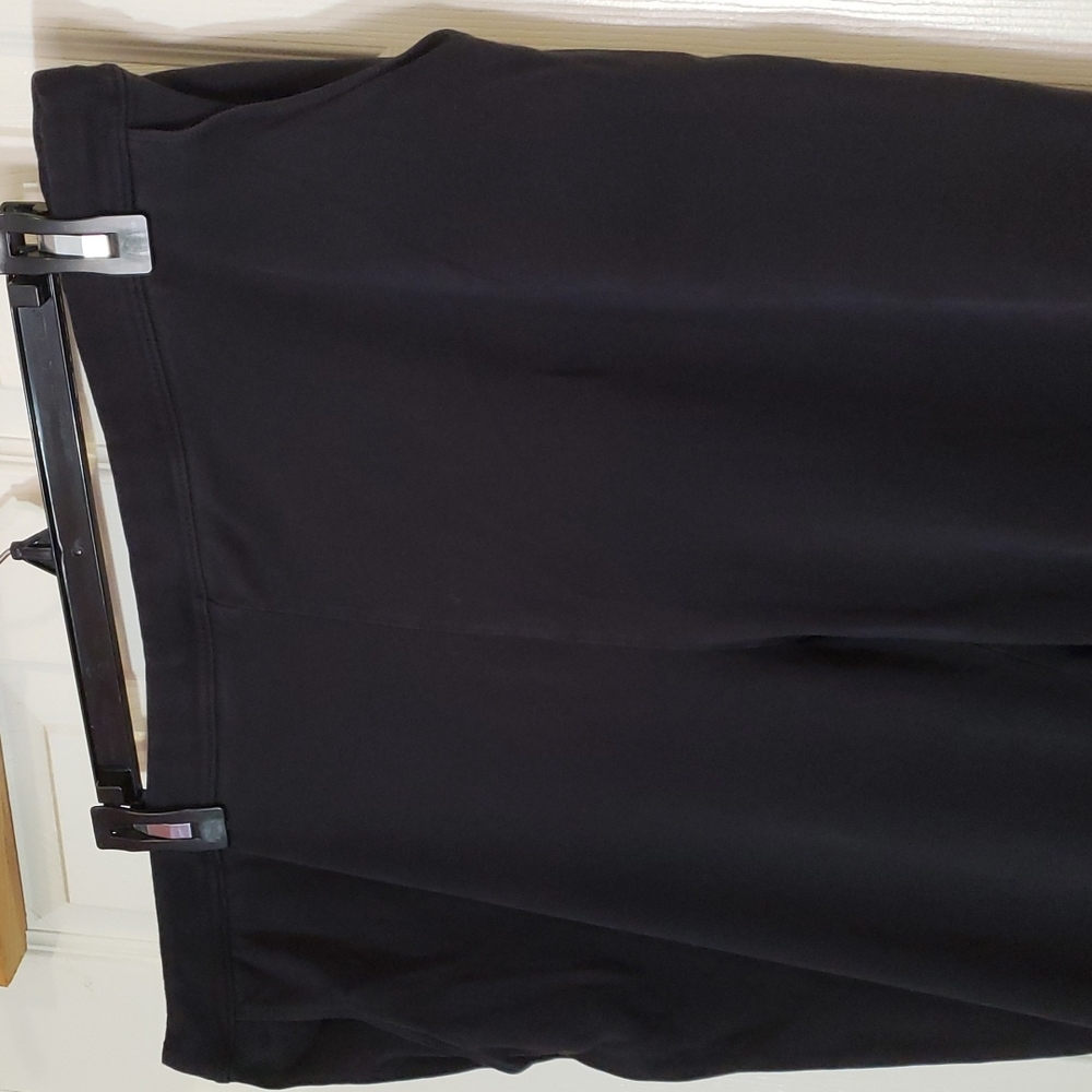 LL Bean stretchy cotton blend pants - Picture 3 of 7